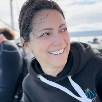 Andi Cross